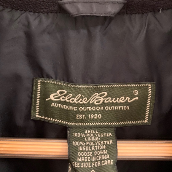 Eddie Bauer in good condition vest - Picture 2 of 8